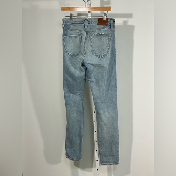 Abercrombie & Fitch Women’s 90s Slim Jeans 30x34 Light Wash Distressed Vintage - Picture 2 of 5